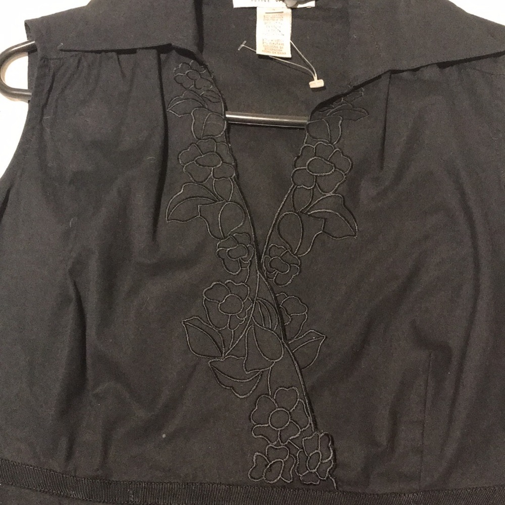NWT-Nine West sleeveless top